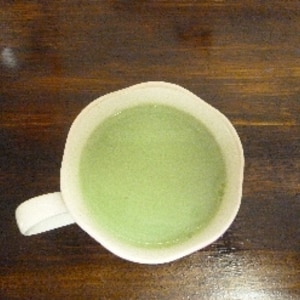 粉末緑茶で　はちみつ入り・グリーンミルクティ